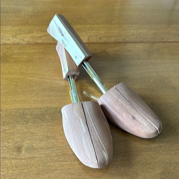 Rochester Shoe Trees - Picture 1 of 1